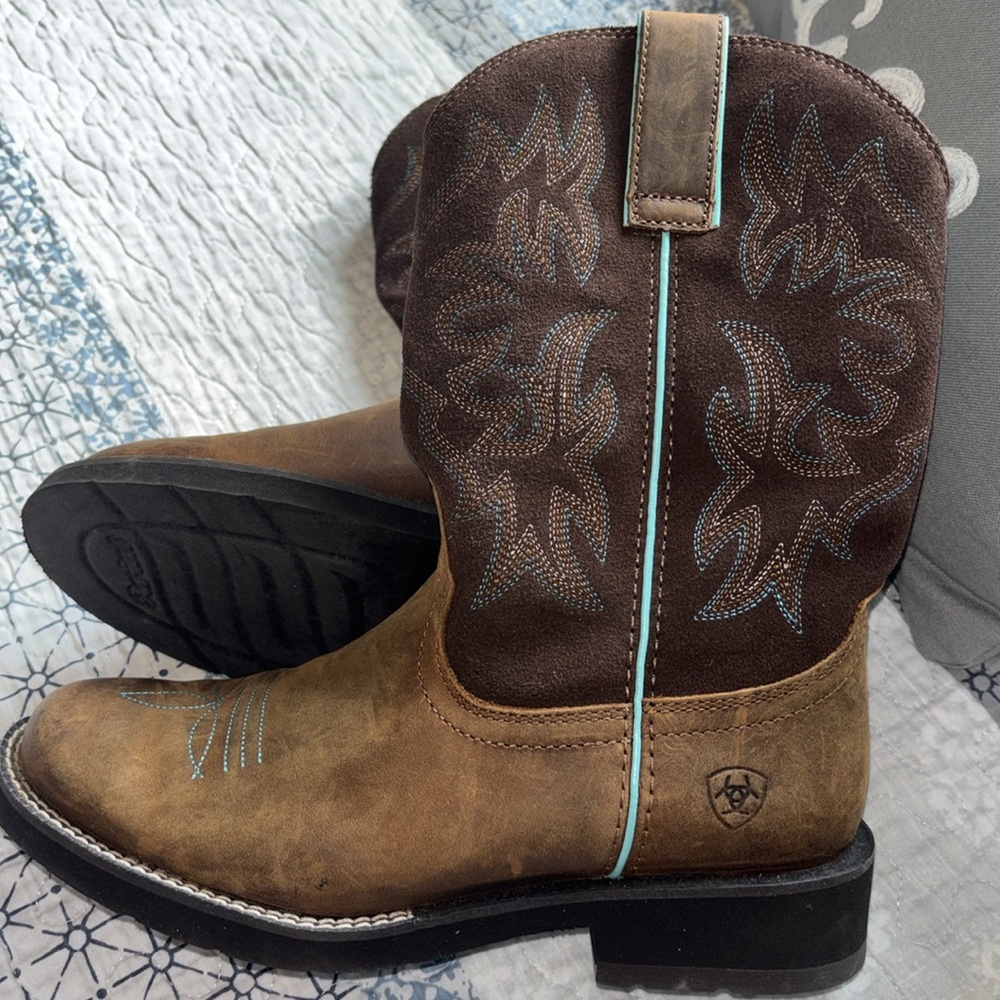 Ariat Delilah western boots size 6.5.